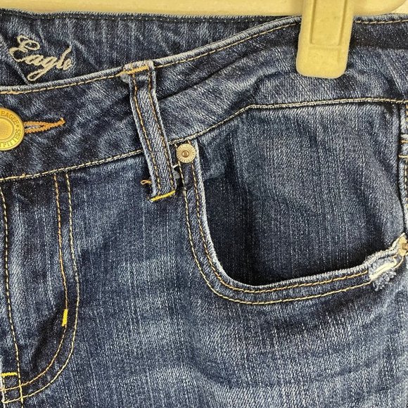 American Eagle Favorite Boyfriend Distressed Jeans Size 12 Short - Picture 4 of 10